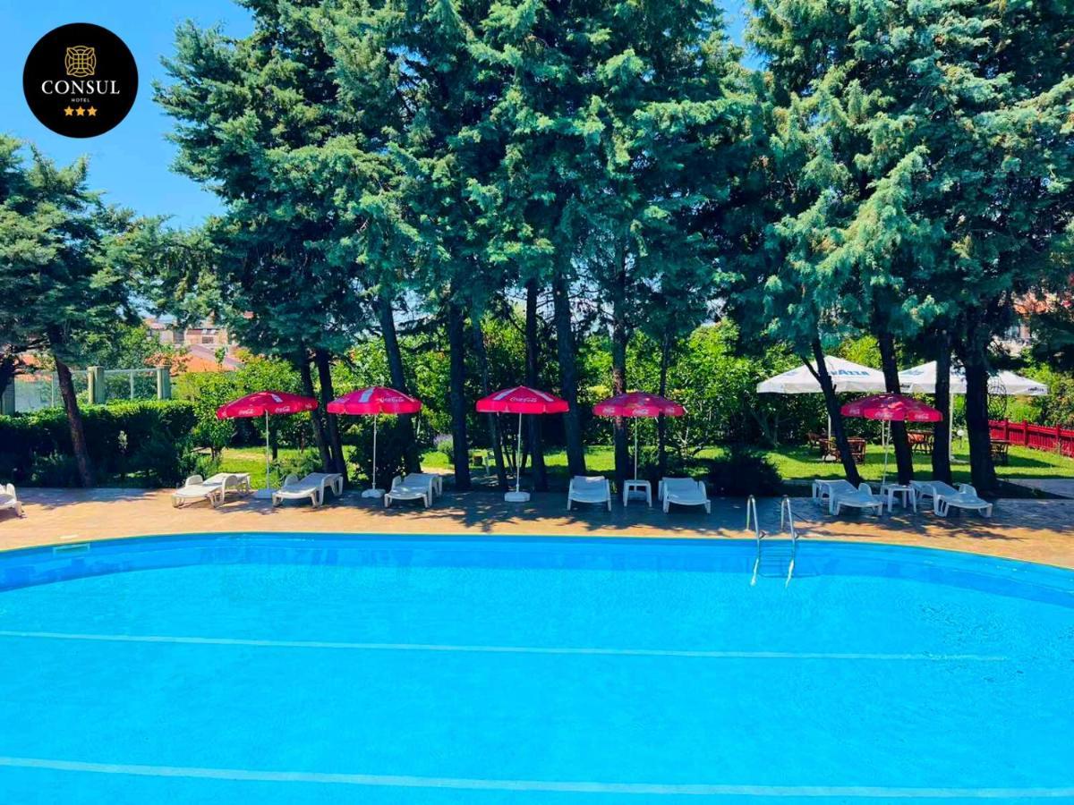 Hotel Consul Свети Влас Екстериор снимка